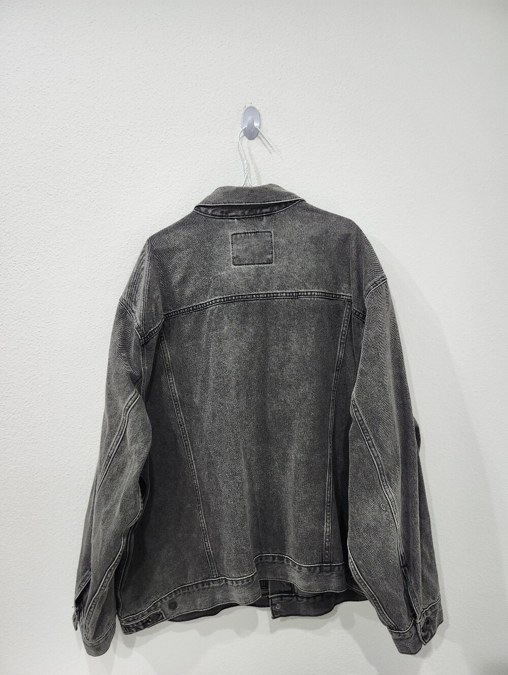 Levi's Men's 4XL Relaxed Denim Trucker Jacket Washed Black Gray New With Tags - Picture 3 of 9